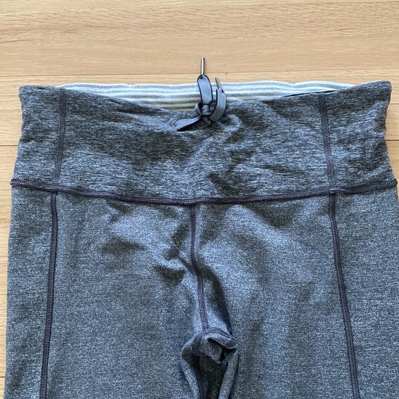 Lululemon Run: Turn Around Tight Size 10 - Picture 8 of 10